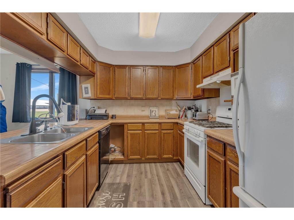 82140 370th Street Olivia MN 56277 7104894 image5