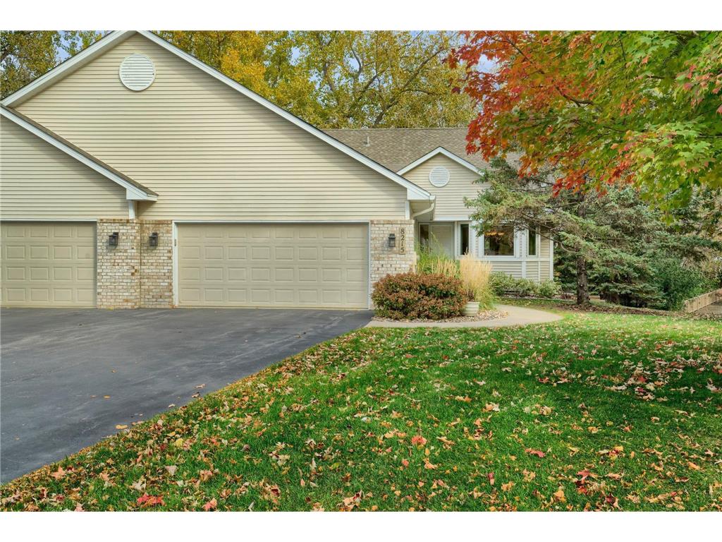8215 Creekside Circle Bloomington MN 55437 - Nine Mile Creek 6300431 image1