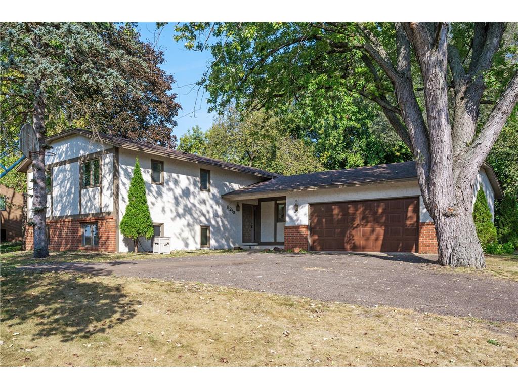 8215 Riverview Terrace NE Fridley MN 55432 - Mississippi 6610319 image1