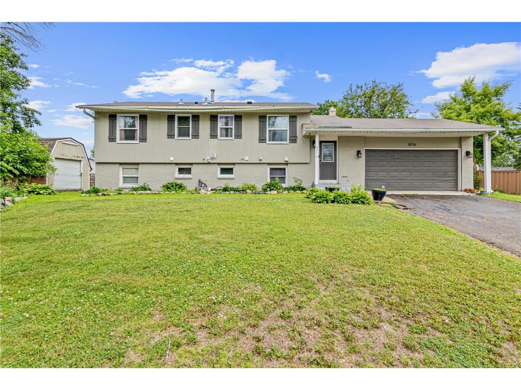8216 Lad Parkway Brooklyn Park MN 55443 7097265 image1