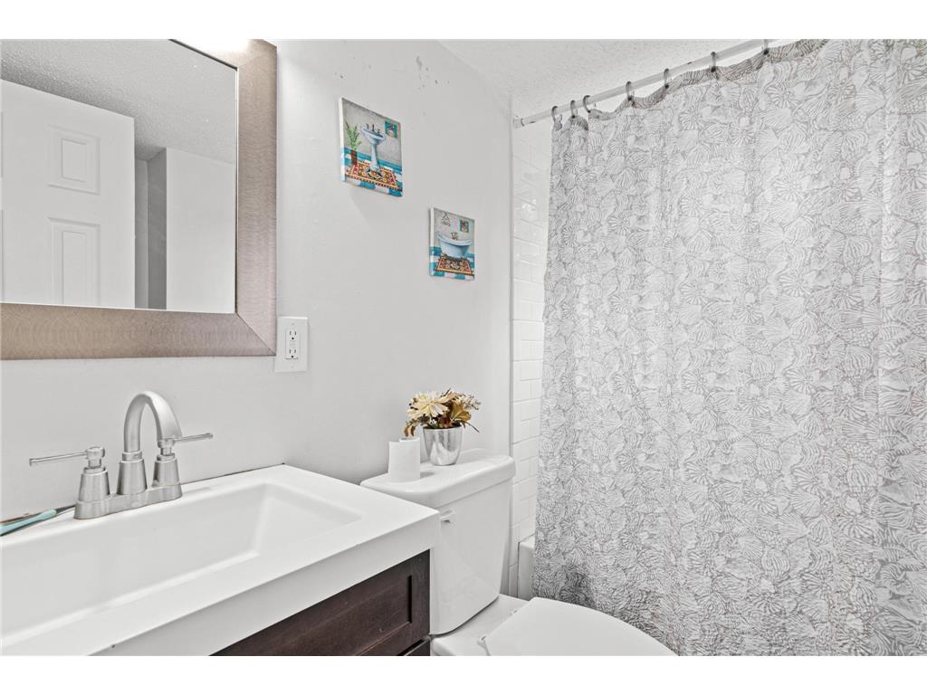 8216 Lad Parkway Brooklyn Park MN 55443 7097265 image10