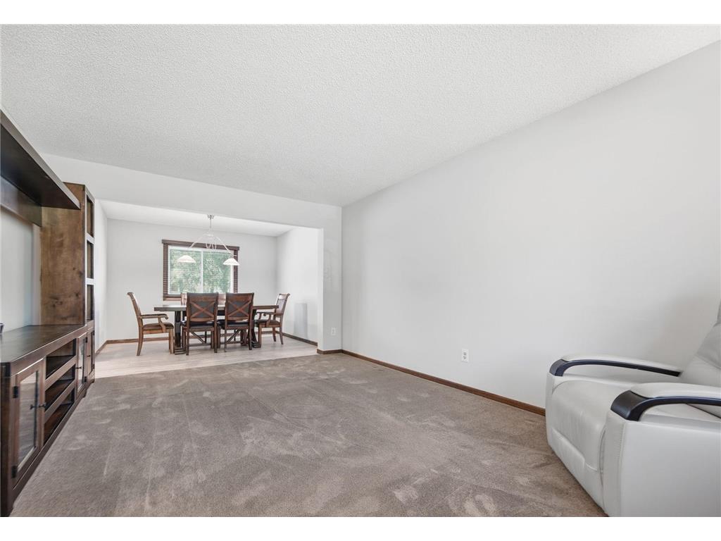 8217 28th Avenue N New Hope MN 55427 7072192 image13