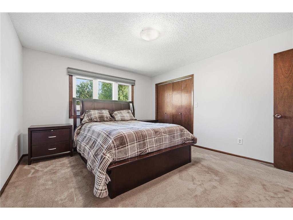8217 28th Avenue N New Hope MN 55427 7072192 image16