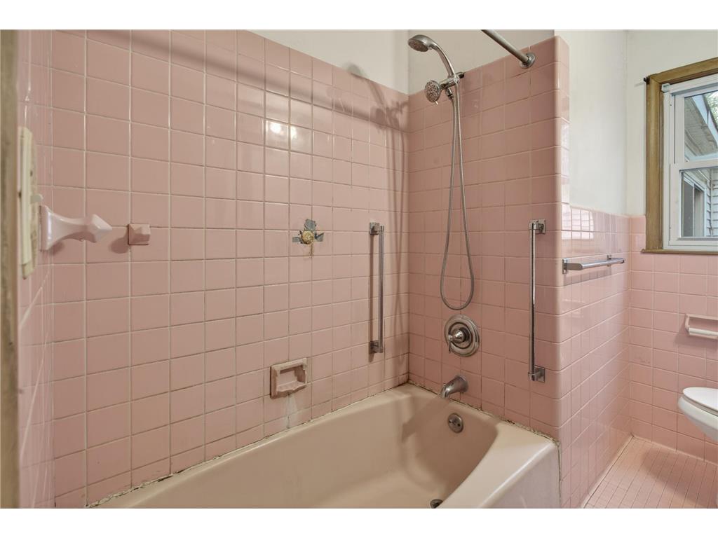 8217 Lyndale Avenue S Bloomington MN 55420 7074275 image17