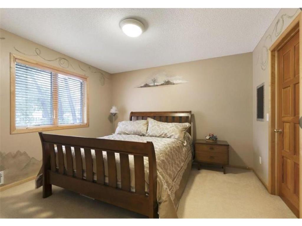 8217 W 93rd Street Circle Bloomington MN 55438 7091254 image24
