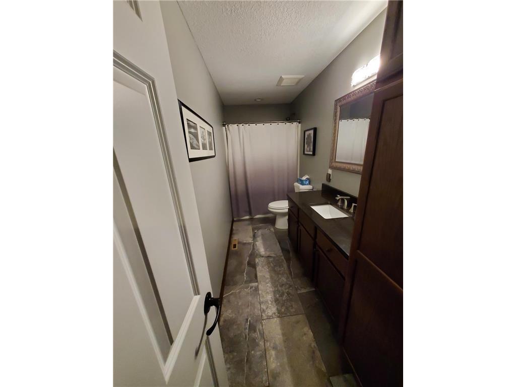 822 Deer Path Montgomery MN 56069 7060057 image20