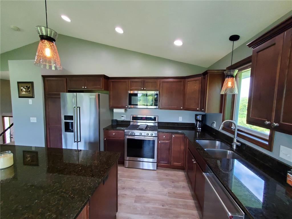 822 Deer Path Montgomery MN 56069 7060057 image25