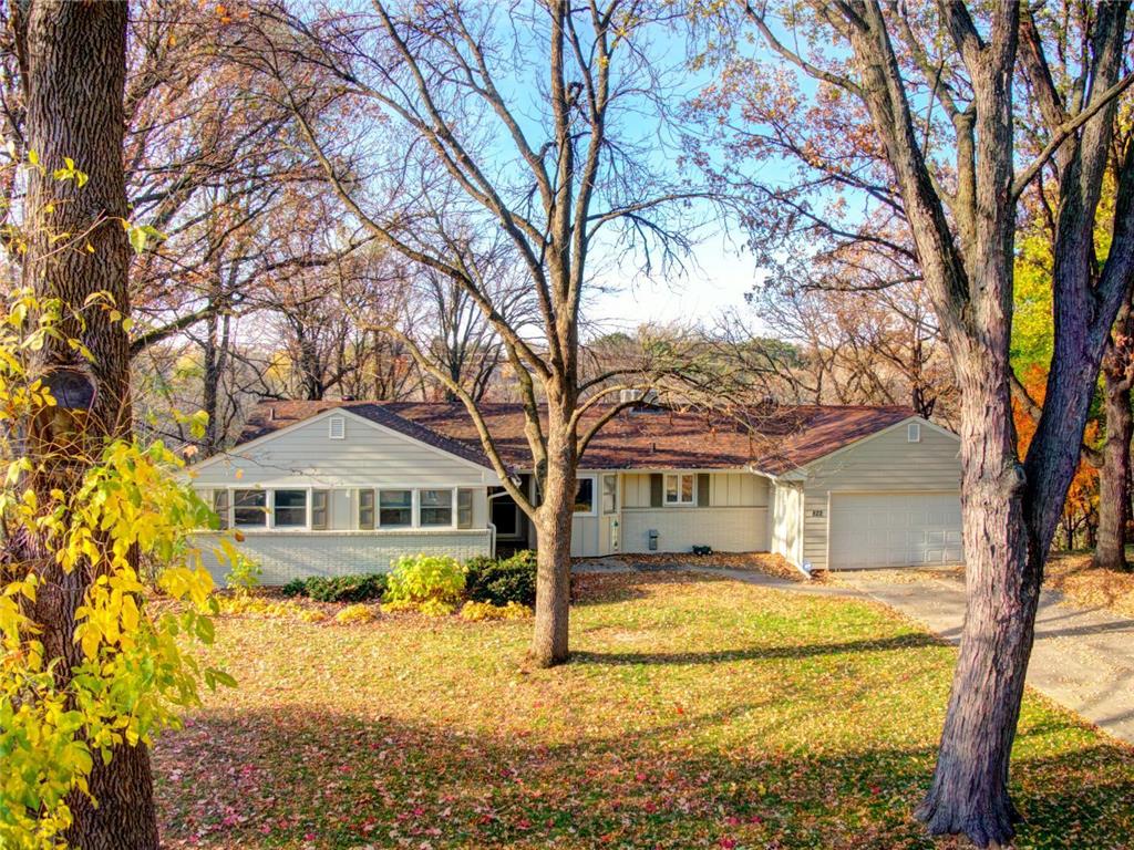 822 Ridge Place, Mendota Heights, MN, 55118 MLS 6147274 Edina Realty