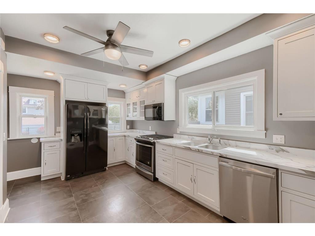 822 Smith Avenue S Saint Paul MN 55107 7074043 image8