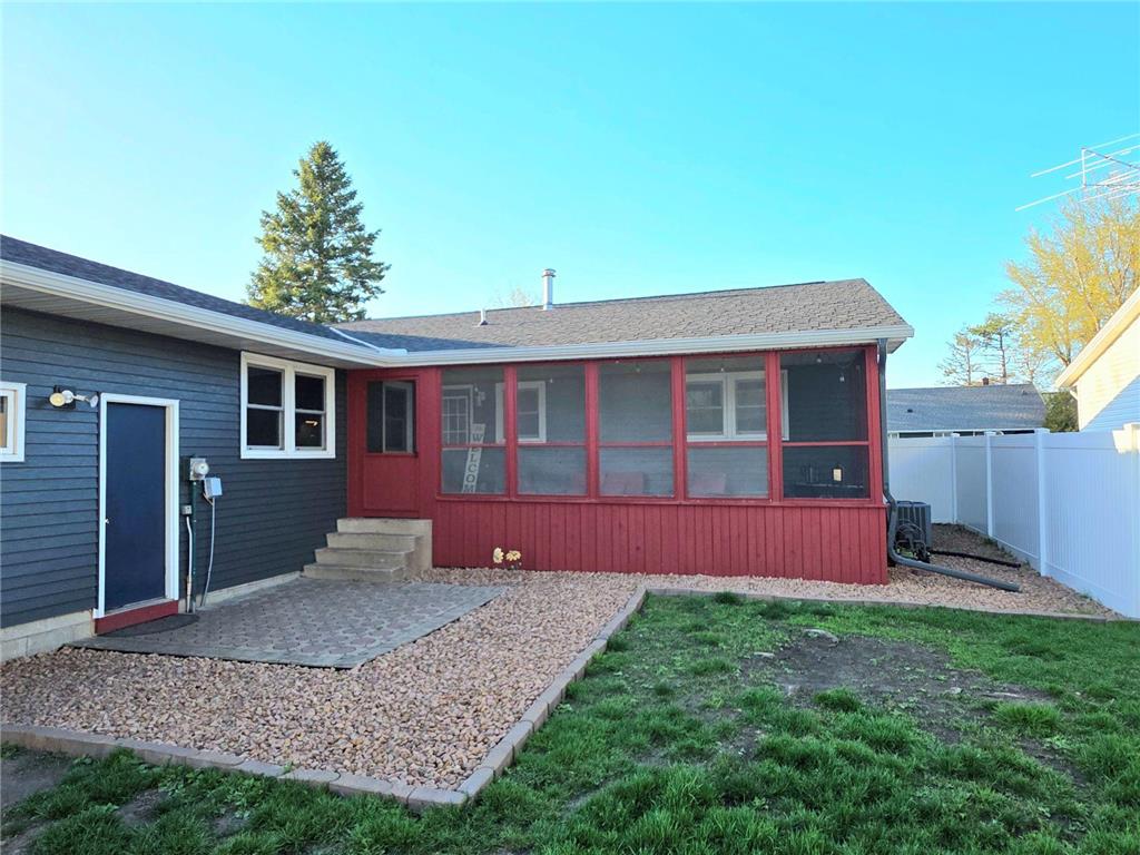 822 W Chandler Street Arlington MN 55307 7059963 image16