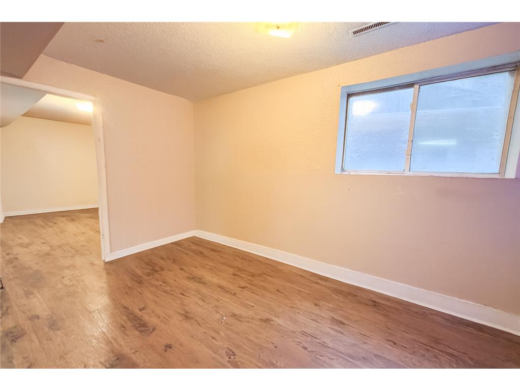 822 W Maple Avenue Fergus Falls MN 56537 7008996 image25