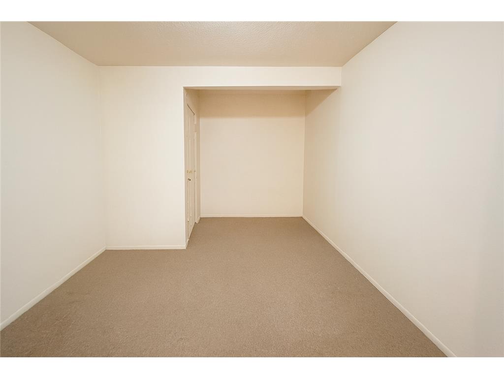 822 W Maple Avenue Fergus Falls MN 56537 7008996 image4