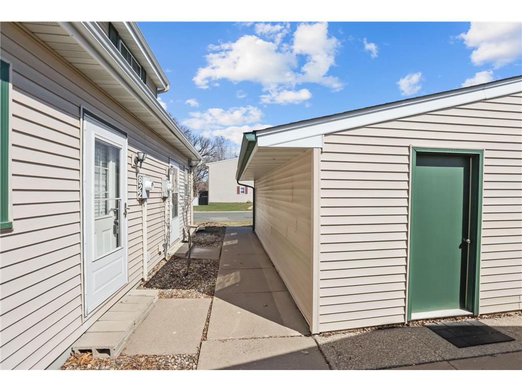 822 Woodgate Drive Vadnais Heights MN 55127 7050244 image2