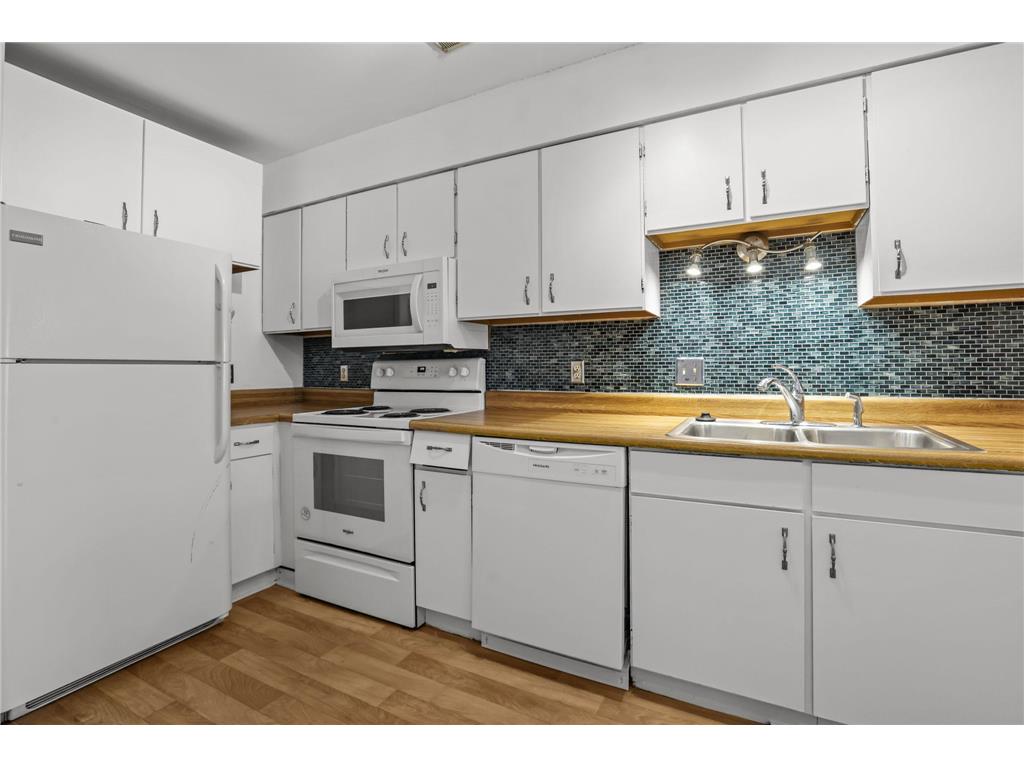 822 Woodgate Drive Vadnais Heights MN 55127 7050244 image7