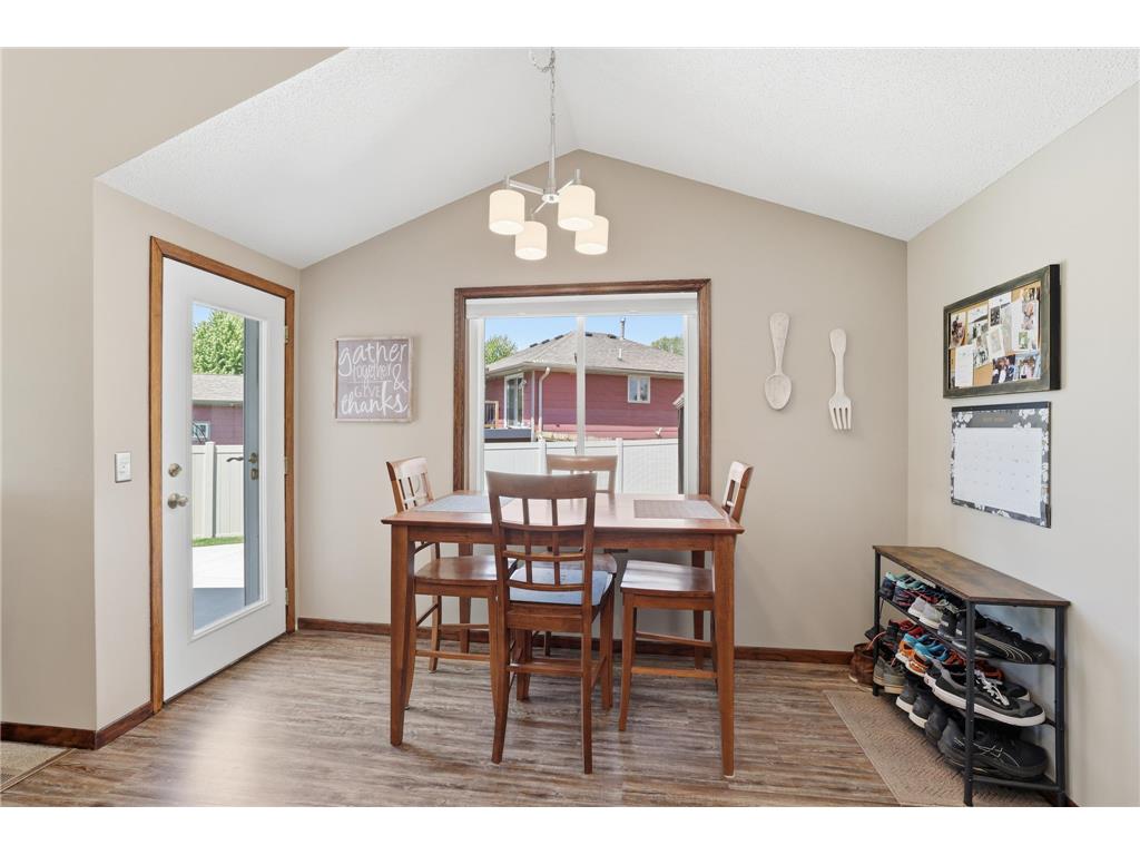 8220 208th Street W Lakeville MN 55044 7061288 image12