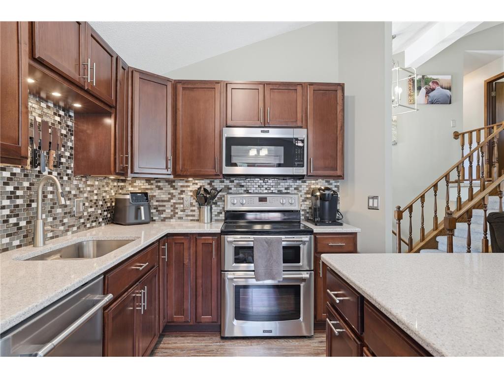 8220 208th Street W Lakeville MN 55044 7061288 image14