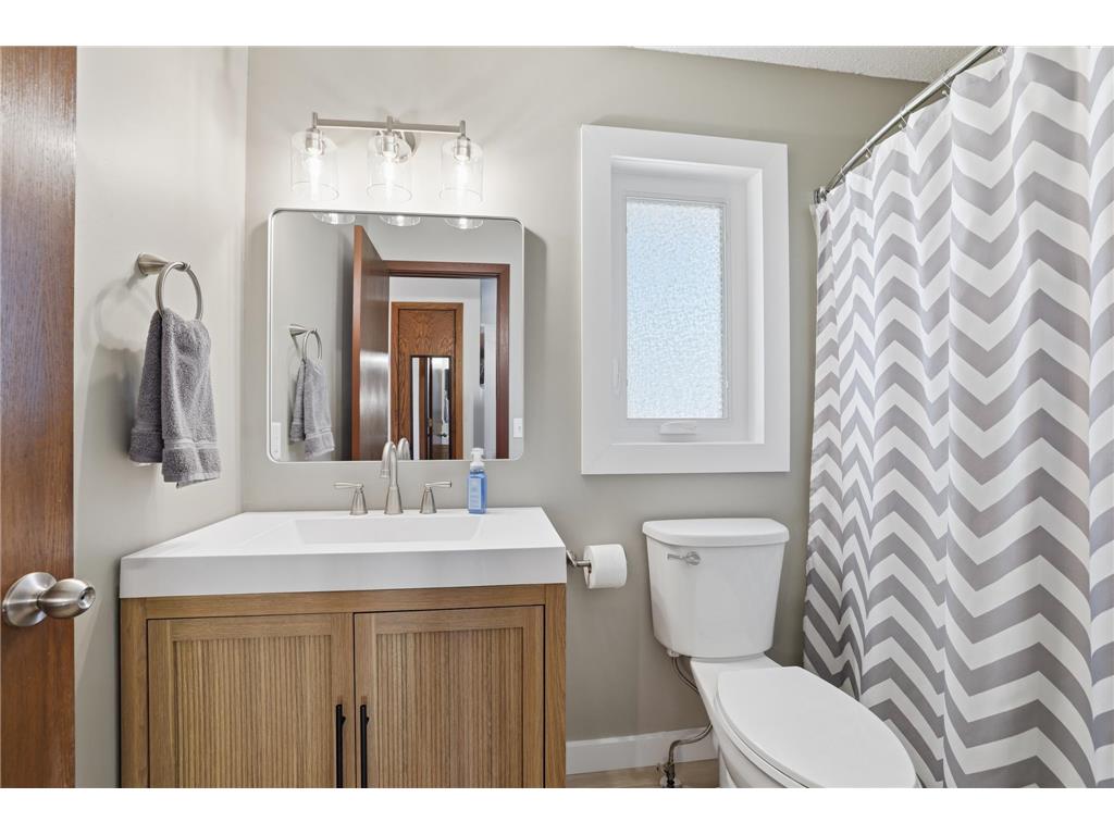 8220 208th Street W Lakeville MN 55044 7061288 image17