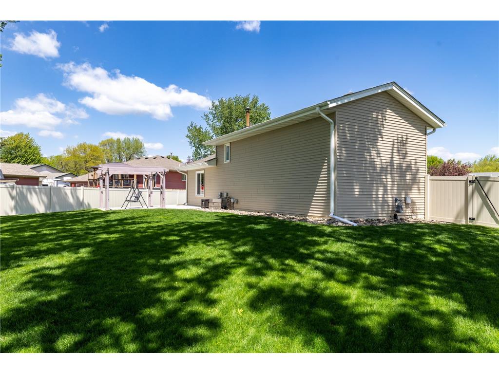 8220 208th Street W Lakeville MN 55044 7061288 image4