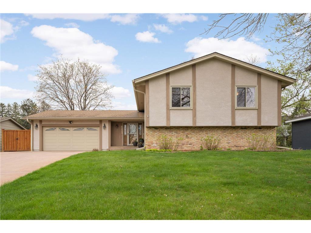 8224 Kingslee Road Bloomington MN 55438 6713403 image1