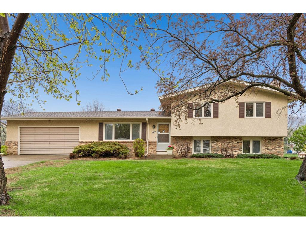 8224 Toledo Avenue N Brooklyn Park MN 55443 7063310 image1