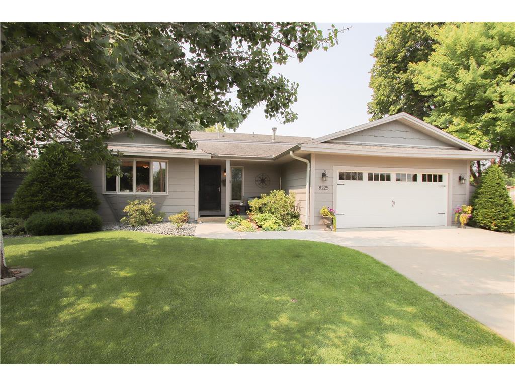 8225 Thomas Avenue N Brooklyn Park MN 55444 6456384 image1