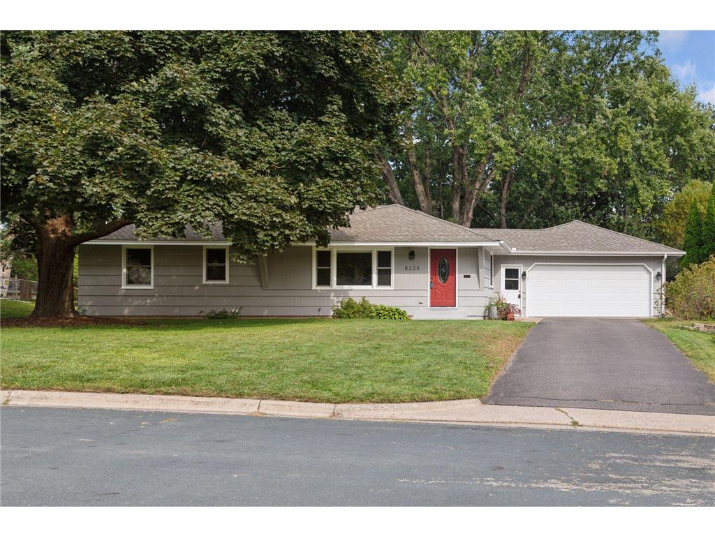 8225 Xerxes Avenue S Bloomington MN 55431 6781516 image1