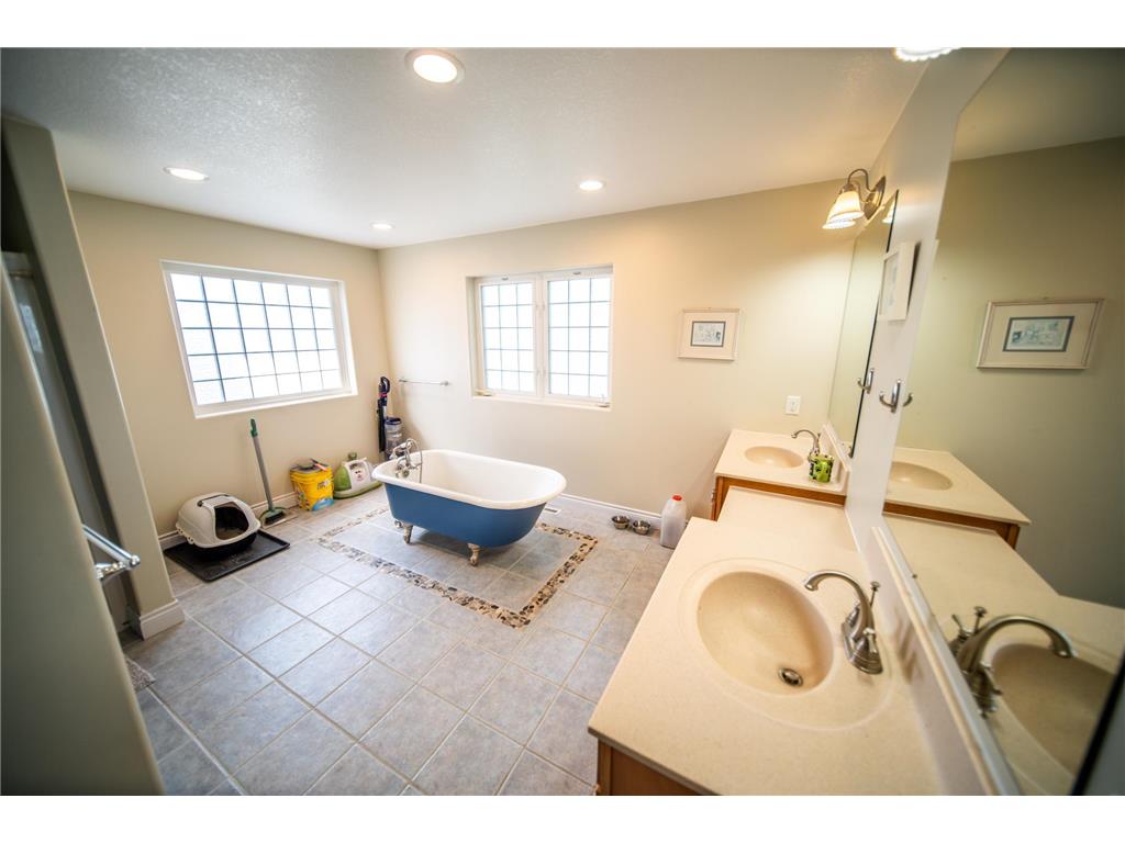 8229 10th Street SW Salem Twp MN 55920 7069940 image35