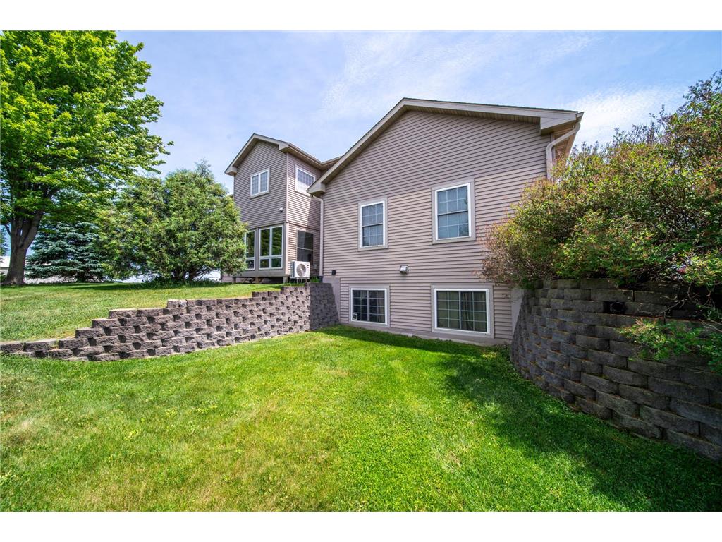 8229 10th Street SW Salem Twp MN 55920 7069940 image68