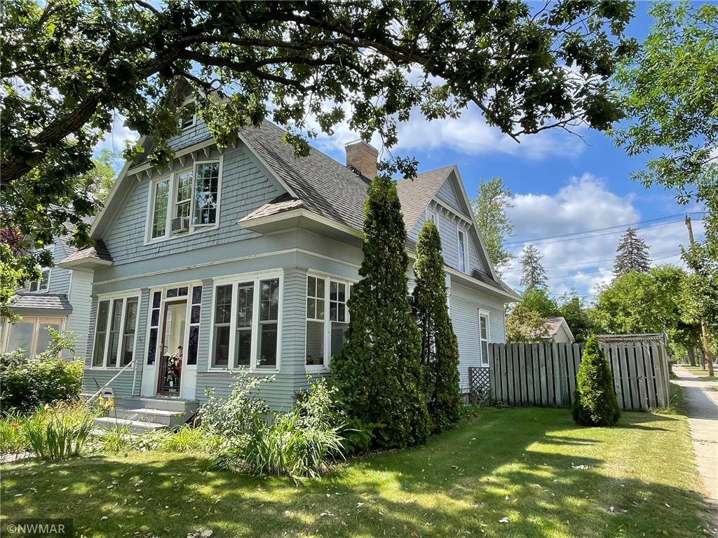 823 Bemidji Avenue N, Bemidji, MN 56601 MLS 6261667 Edina Realty