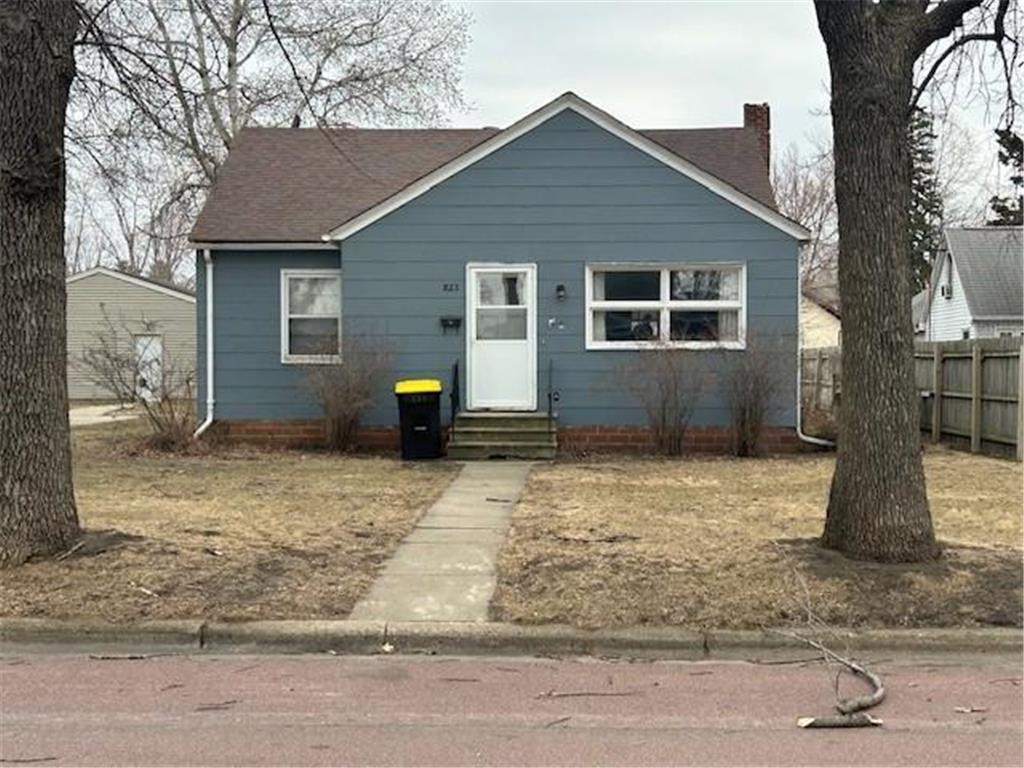 823 Columbus Avenue Westbrook MN 56183 7038398 image1