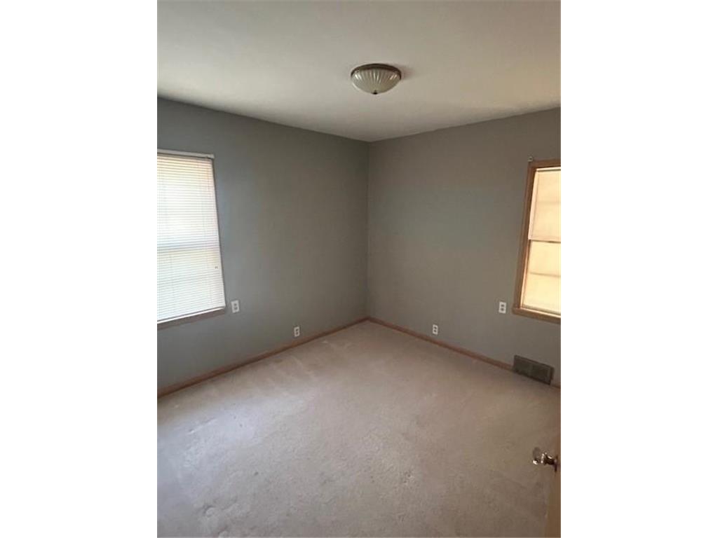 823 Columbus Avenue Westbrook MN 56183 7038398 image11