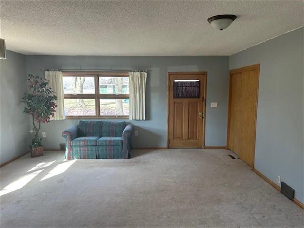 823 Columbus Avenue Westbrook MN 56183 7038398 image5