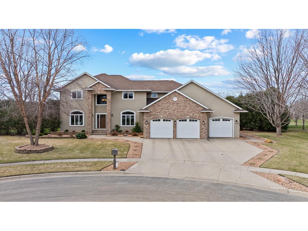 823 Cullen Circle Marshall MN 56258 7047503 image1