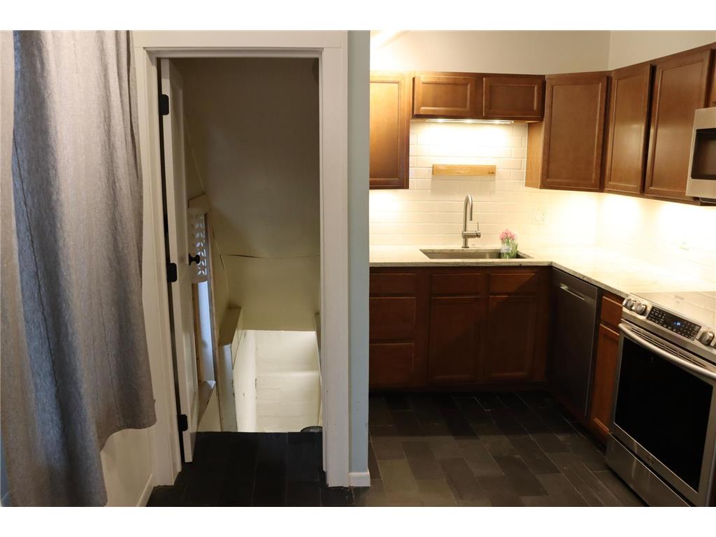 823 N 57th Avenue W Duluth MN 55807 7068422 image29