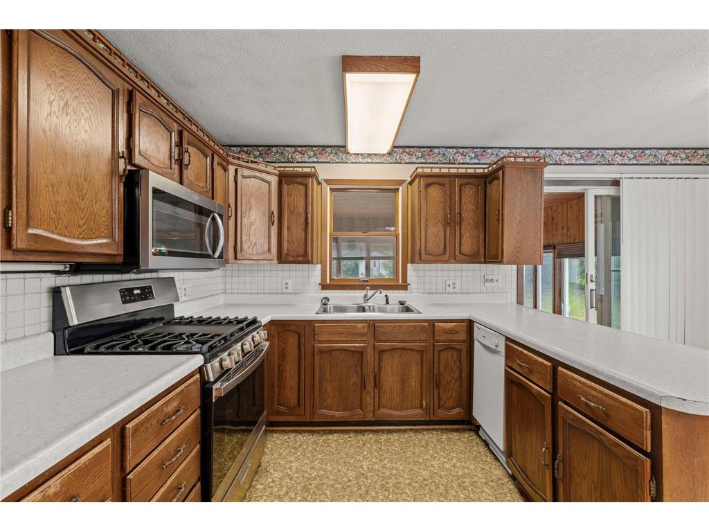823 Oakwood Drive Anoka MN 55303 7091835 image12