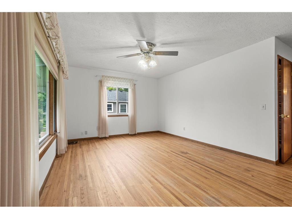 823 Oakwood Drive Anoka MN 55303 7091835 image4