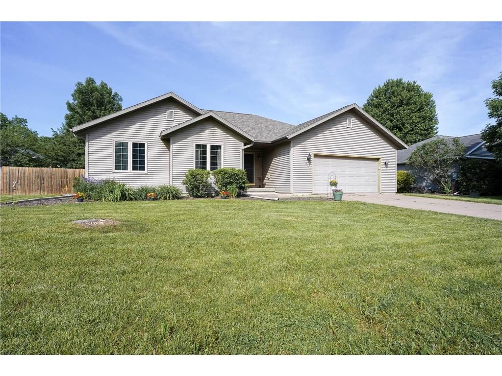 8230 6th Street Goodview MN 55959 7083383 image1
