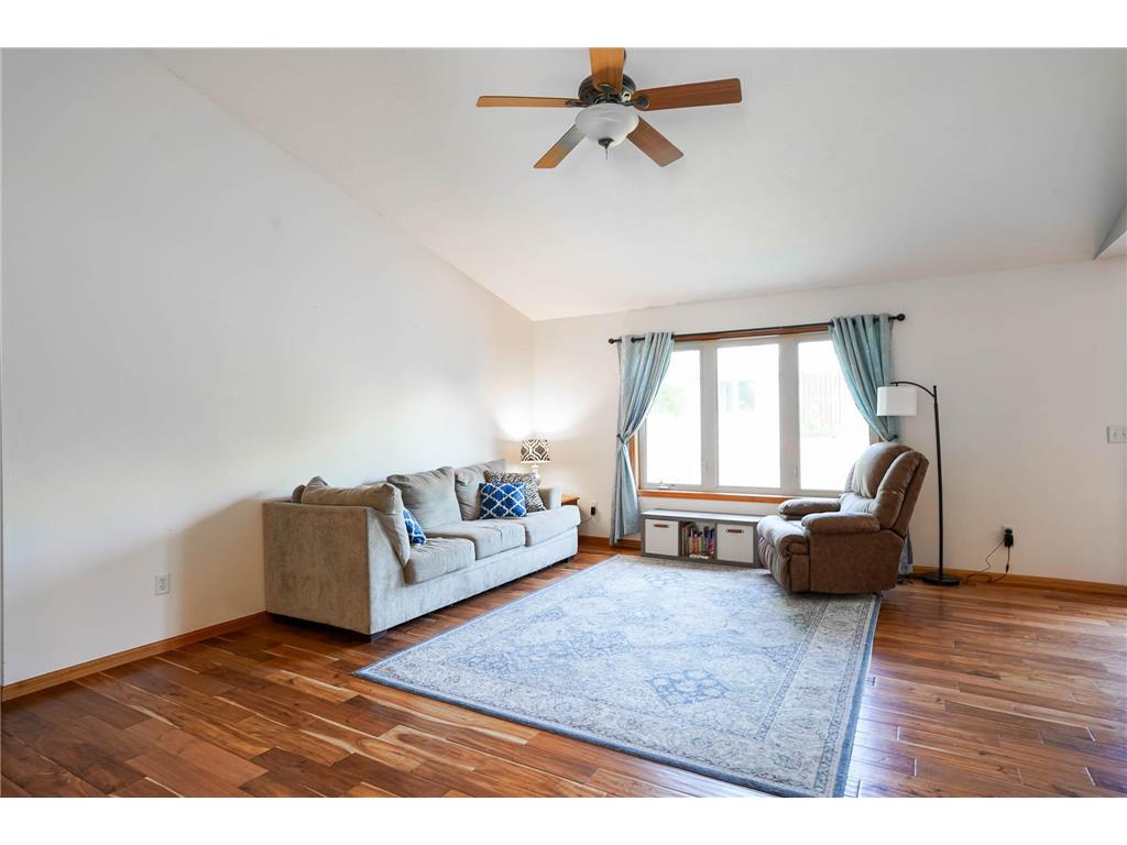 8230 6th Street Goodview MN 55959 7083383 image17