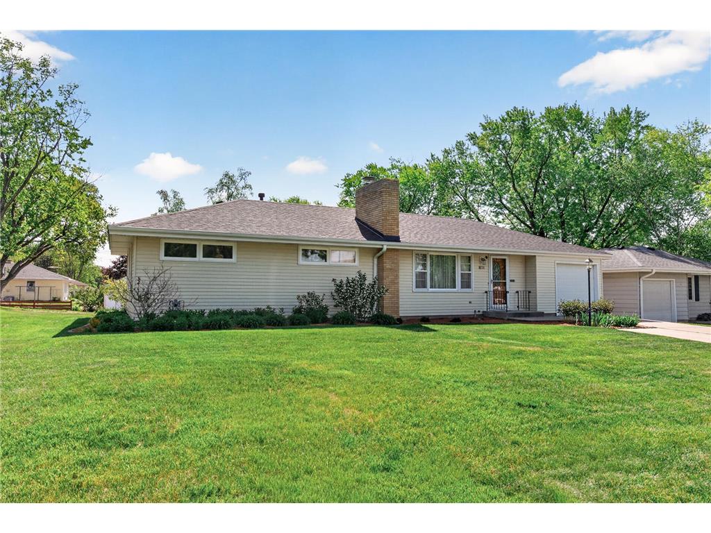 8231 Emerson Avenue S Bloomington MN 55420 7069578 image1