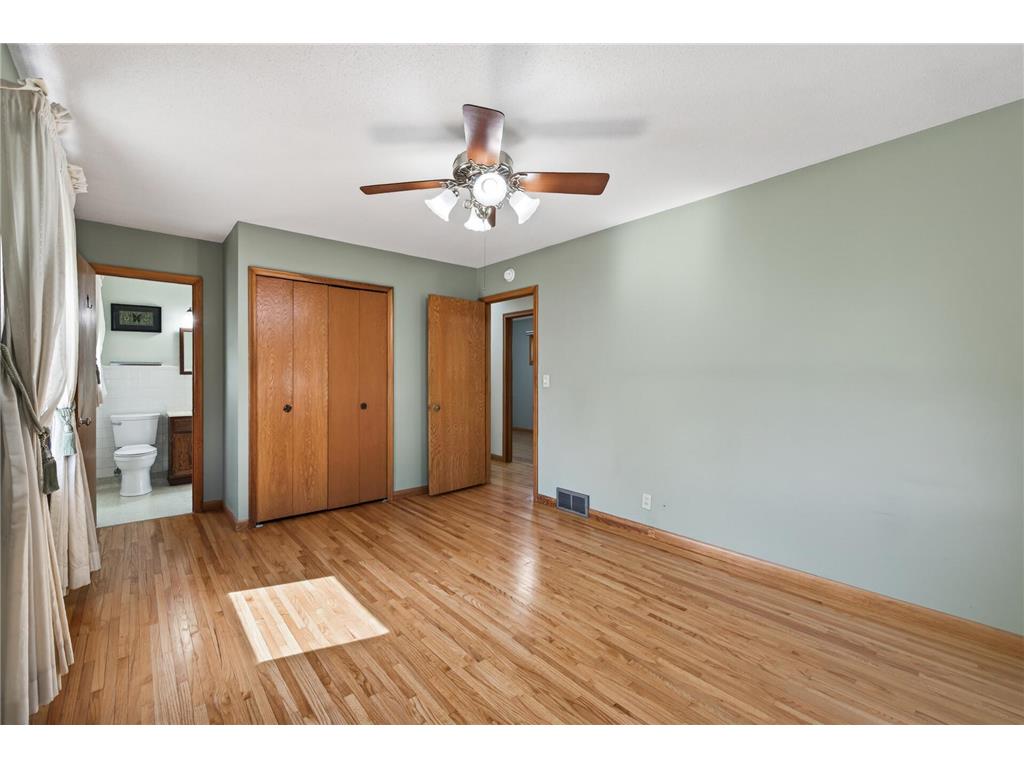 8231 Emerson Avenue S Bloomington MN 55420 7069578 image20