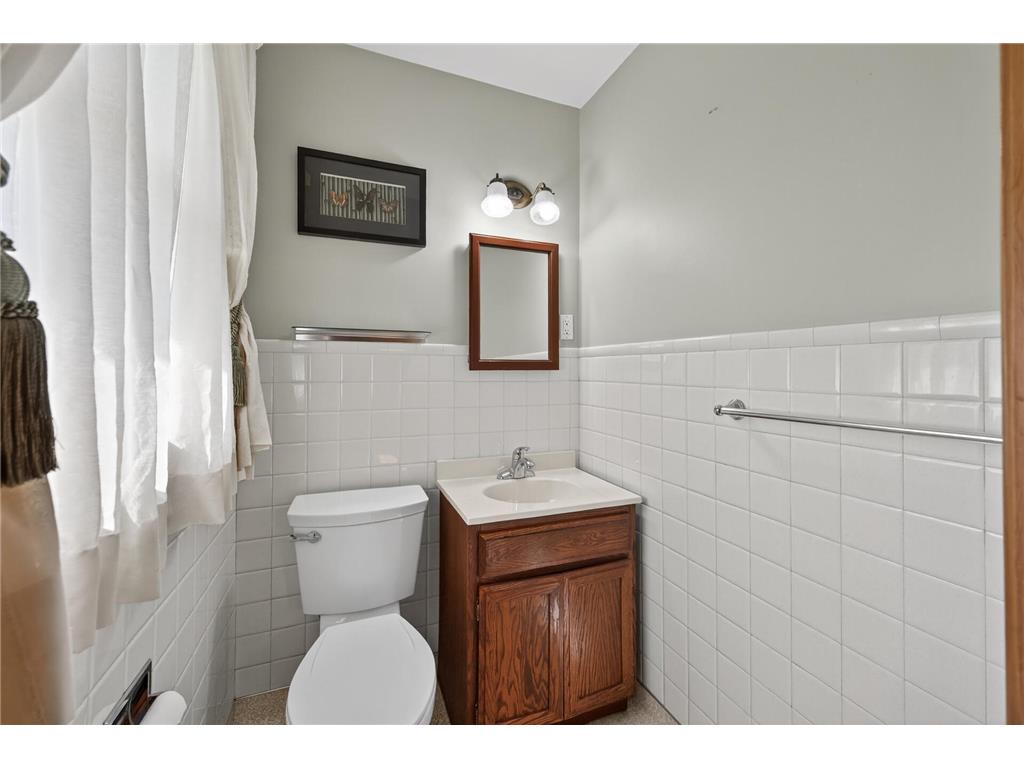 8231 Emerson Avenue S Bloomington MN 55420 7069578 image21