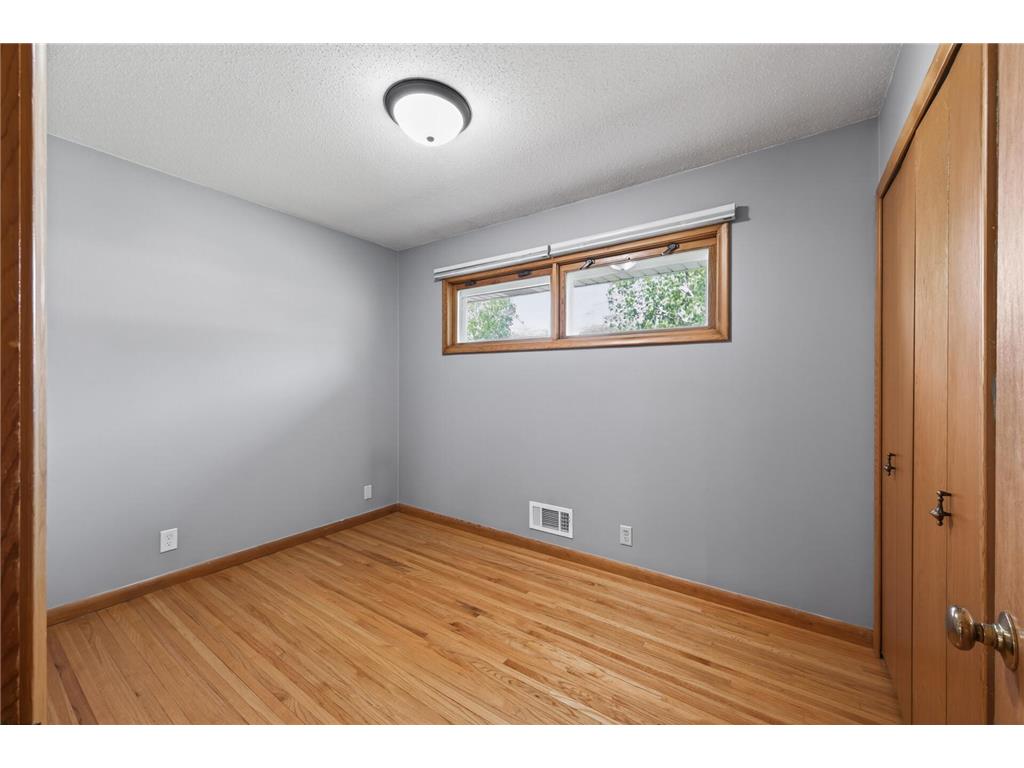 8231 Emerson Avenue S Bloomington MN 55420 7069578 image22