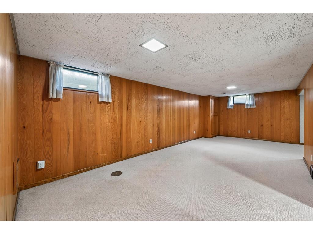 8231 Emerson Avenue S Bloomington MN 55420 7069578 image30