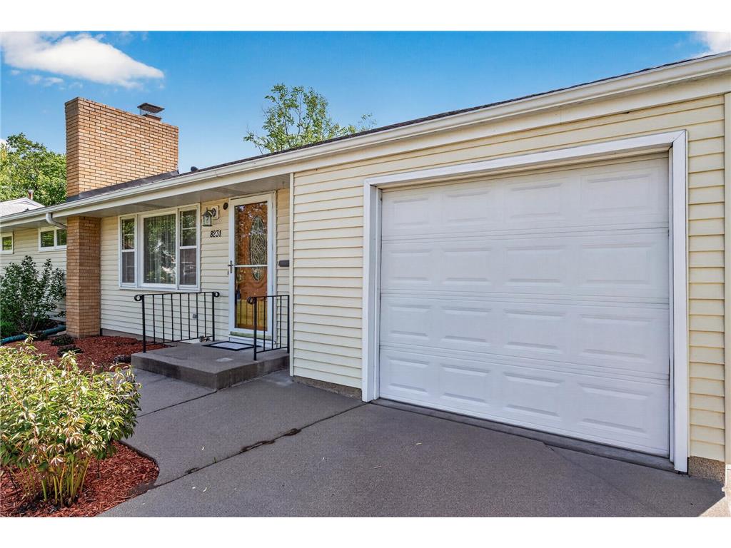 8231 Emerson Avenue S Bloomington MN 55420 7069578 image5