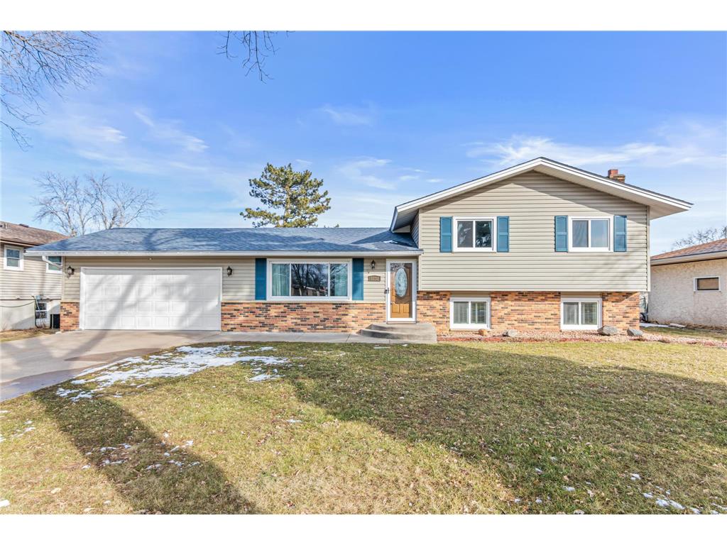 8232 Yates Avenue N Brooklyn Park MN 55443 6491425 image1