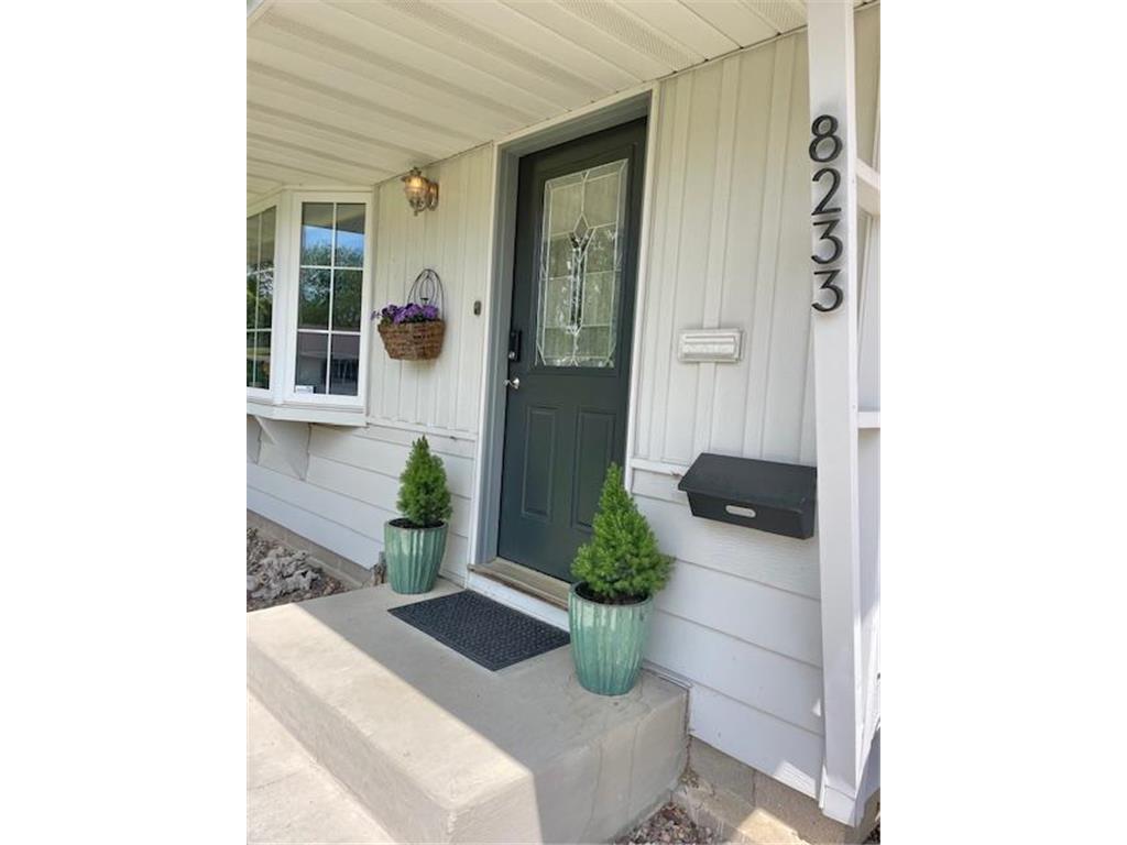 8233 Abbott Avenue S Bloomington MN 55431 7083113 image1