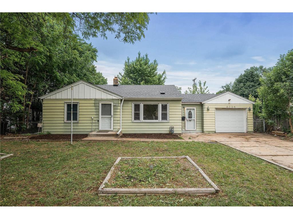 8235 Nicollet Avenue S Bloomington MN 55420 6736194 image1