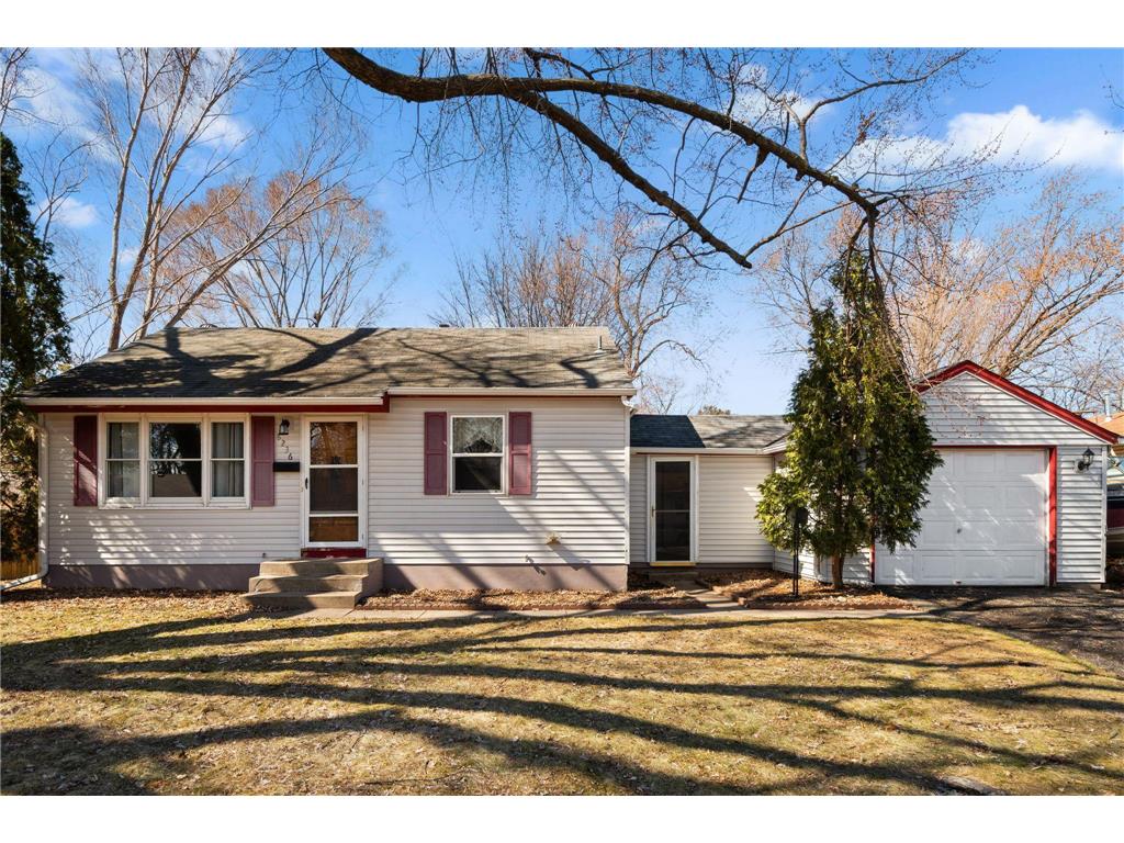 8236 18th Avenue S Bloomington MN 55425 7033737 image1