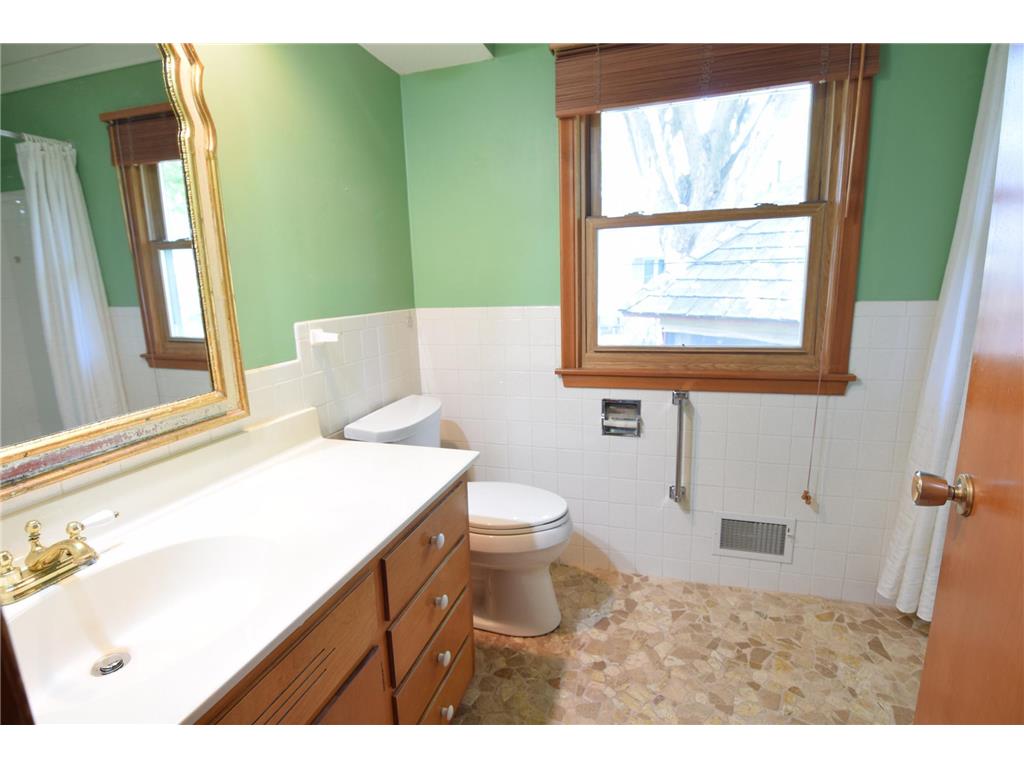 8236 Quinn Road Bloomington MN 55437 7069357 image7