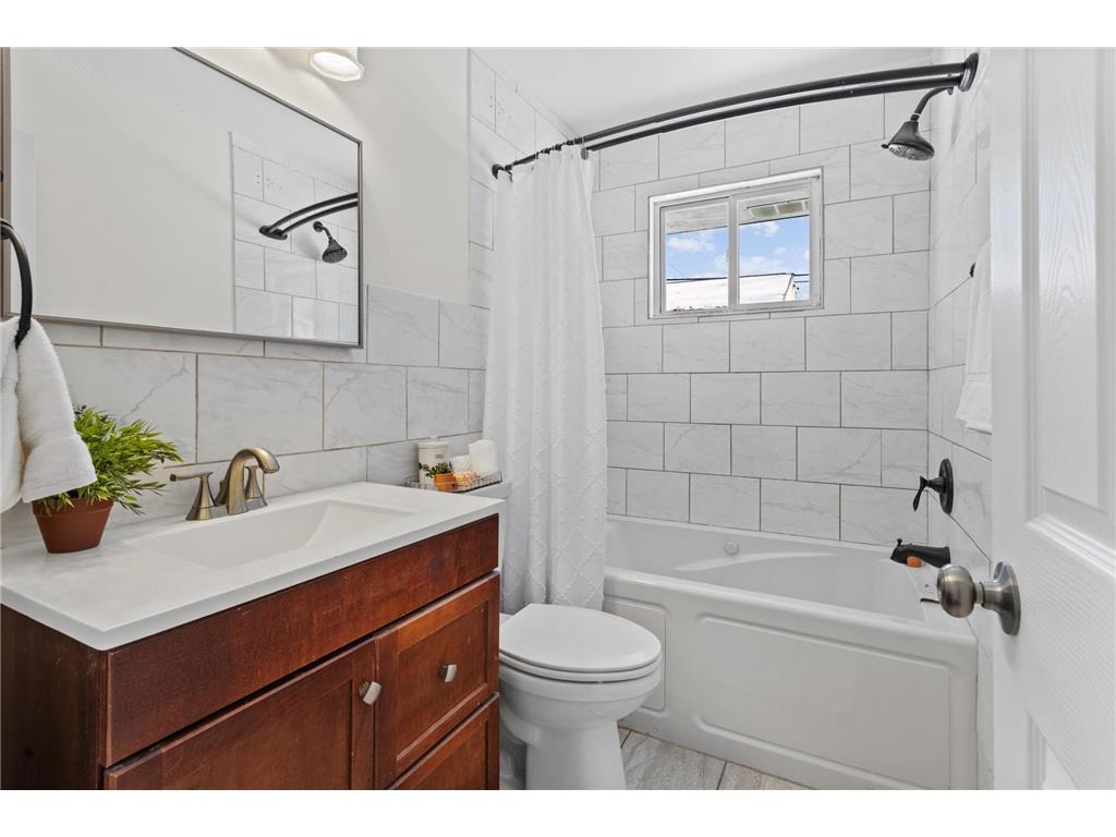 8237 Pillsbury Avenue S Bloomington MN 55420 7013953 image16